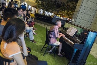 Pianovers Meetup #73, Henry Wong performing