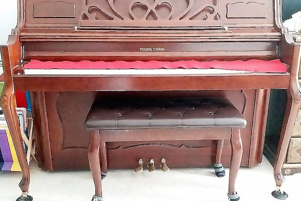 young chang upright piano u-107 serial numbers