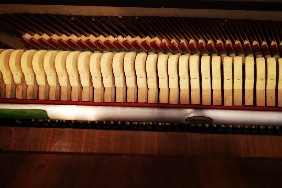 used schimmel piano prices