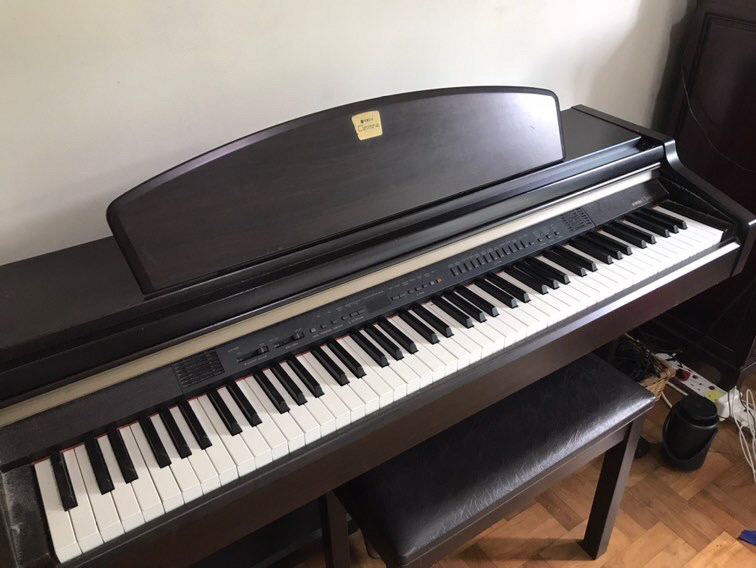 YAMAHAクラビノーバ　CLP-950 2000年製造　ピアノ